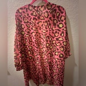 Davi & Dani Cheetah Print Kimono